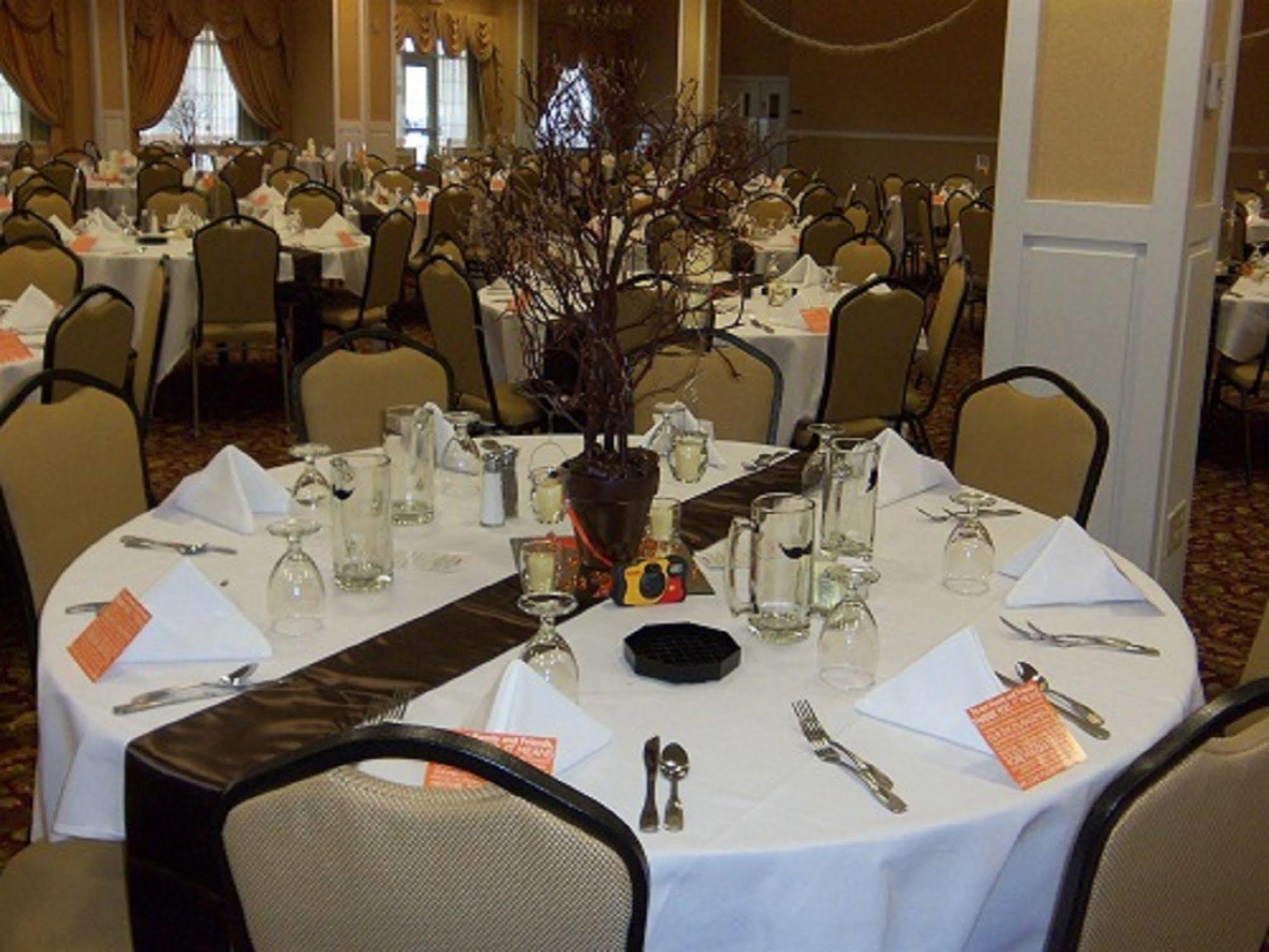 Town & Country Inn And Suites Quincy Ristorante foto